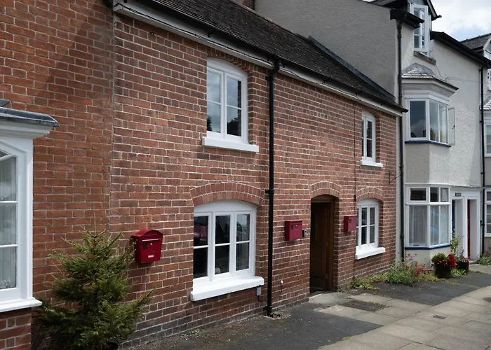 Grade 2 Cottage 1 Bedroom, Ludlow Centre